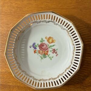 Vtg Schumann Bavaria Reticulated Porcelain Floral Trinket Dish Gold Trim
